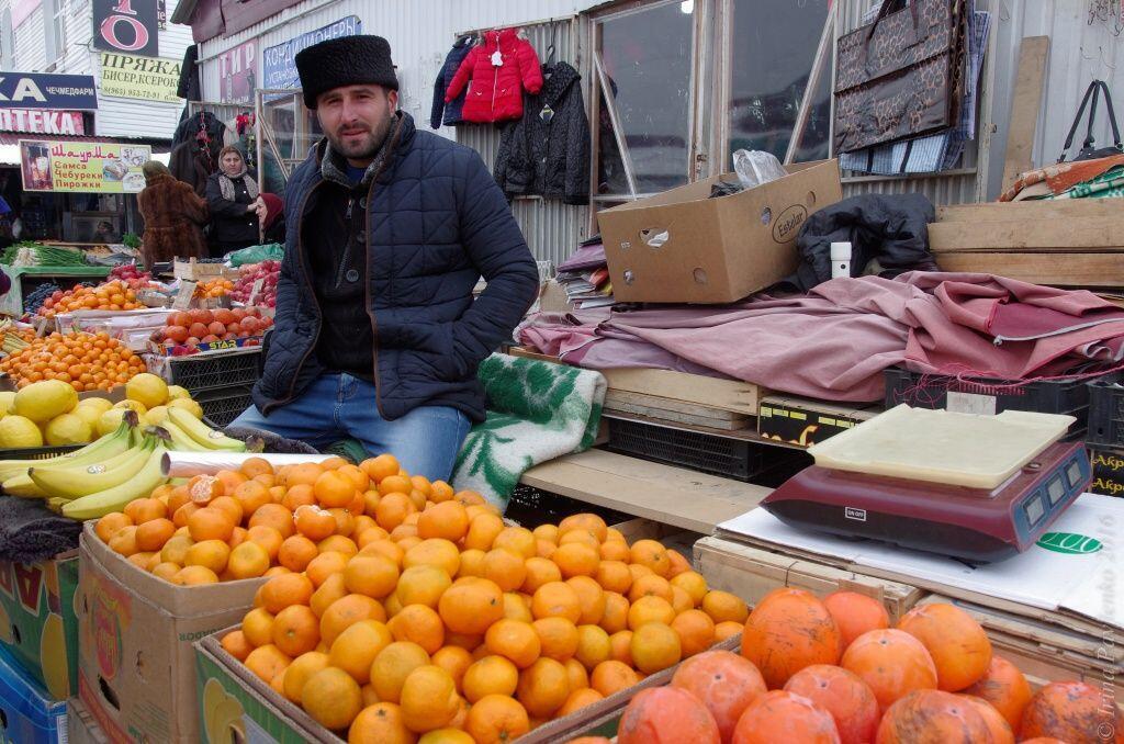 Мандарины на рынке в Грозном